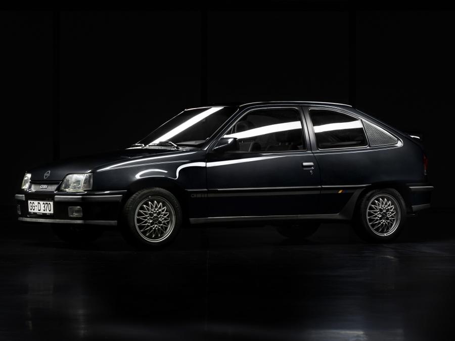  Opel Kadett GSi 16V 3-Door (E) 1988 года  (фото 2 из 10)